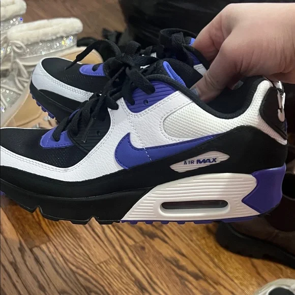 Men's Black and Purple Sneakers - Picture 4 of 4